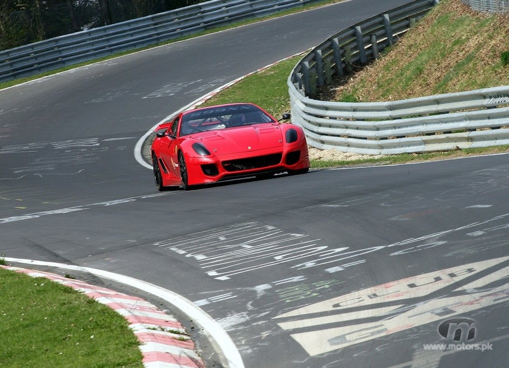 ferrari 599xx racing car top
